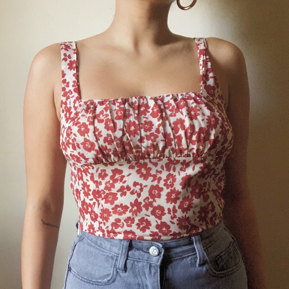 Floral crop top 🌹